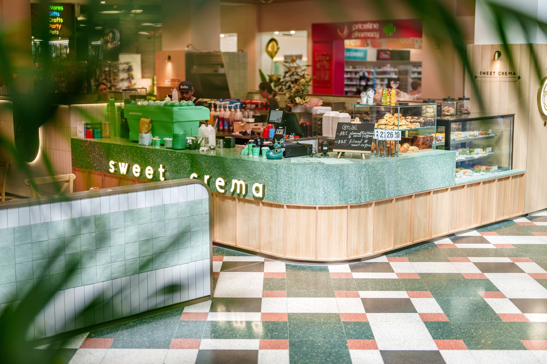 Mamo Living Sweet Crema Cafe